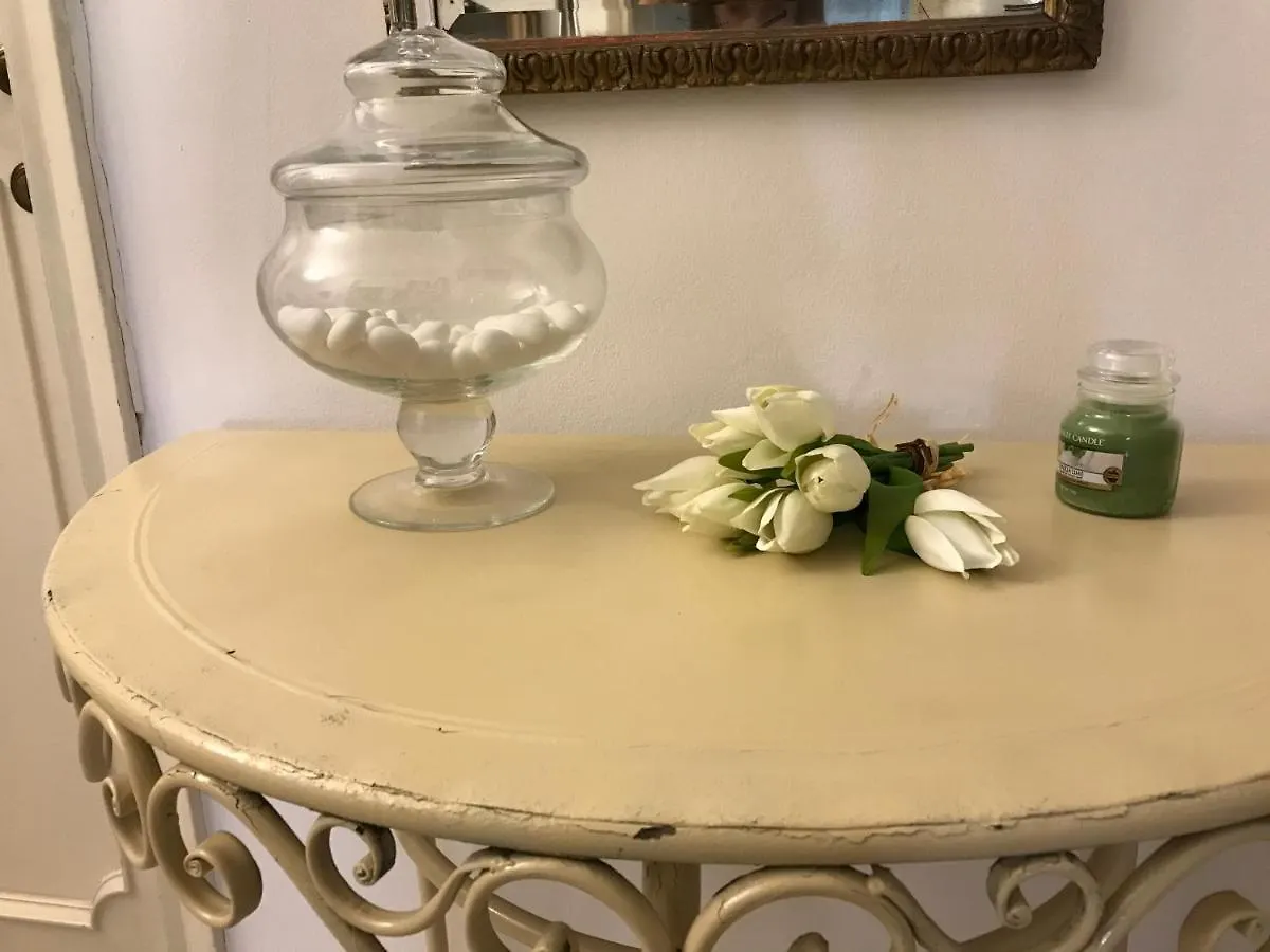 ***  Fleur Blanche Bed & Breakfast Verona Italy