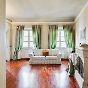 https://pietre-dure-florence.it-tuscanyhotel.com